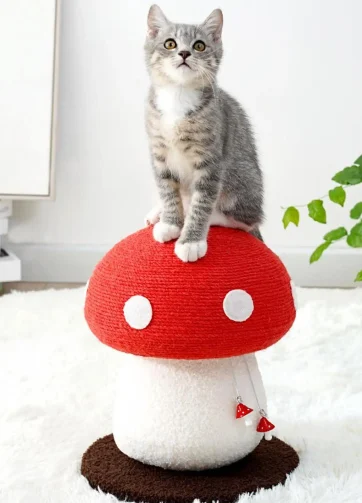 Arbre à chat champignon rouge avec griffoir en sisal.